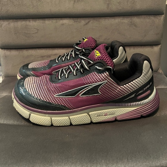 Altra Torrin 2.5 Women's Purple Running Shoes Size 8 - Picture 1 of 6
